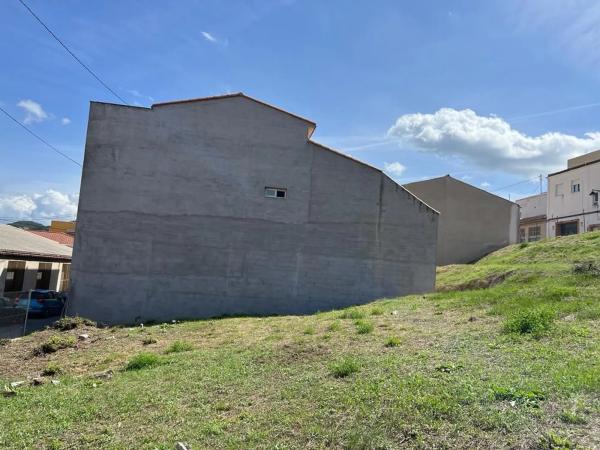 Terreno en calle Alt, 17