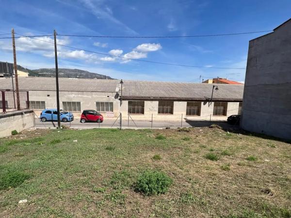 Terreno en calle Alt, 17