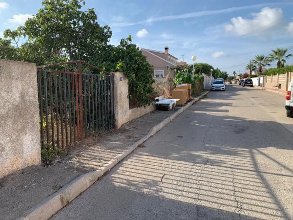 Terreno en calle Carlos Torres, 24