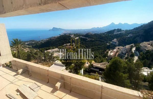 Terreno en avenida Europa