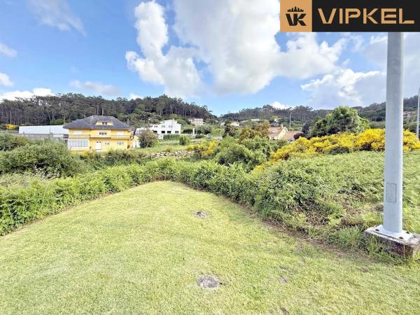 Terreno en avenida Rosalía de Castro