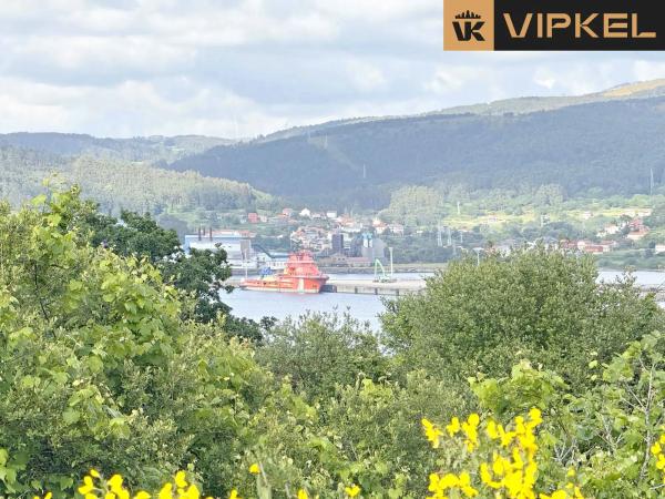 Terreno en avenida Rosalía de Castro