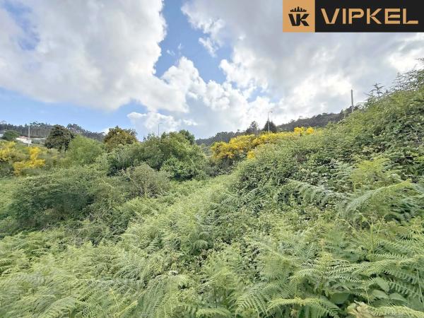 Terreno en avenida Rosalía de Castro