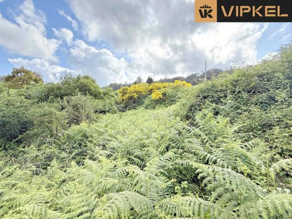 Terreno en avenida Rosalía de Castro