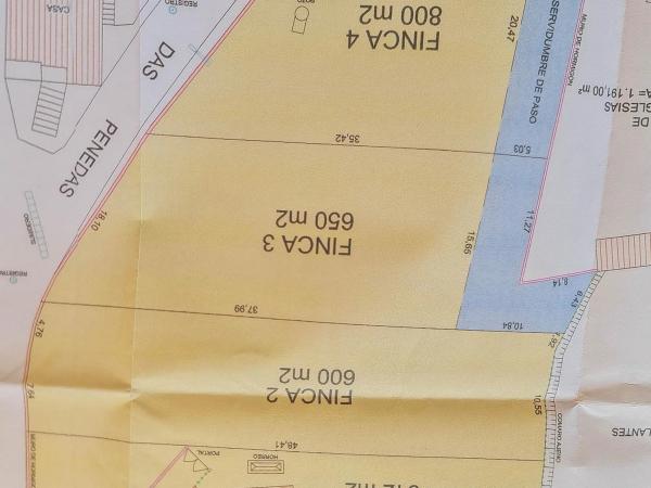 Terreno en calle Penedas