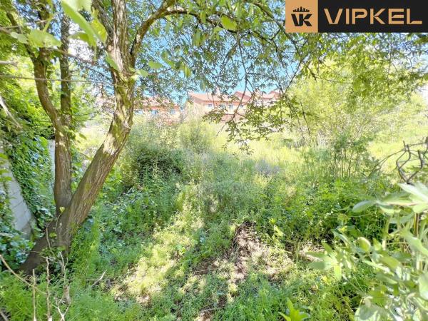 Terreno en calle do Pintor Sucasas