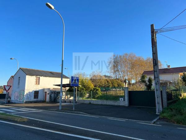 Terreno en calle de Abeleiras s/n