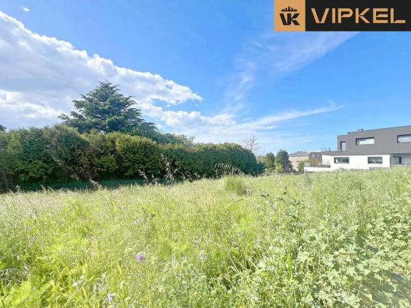 Terreno en calle Orquesta Os Satélites