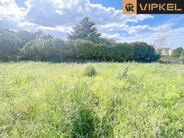 Terreno en calle Orquesta Os Satélites