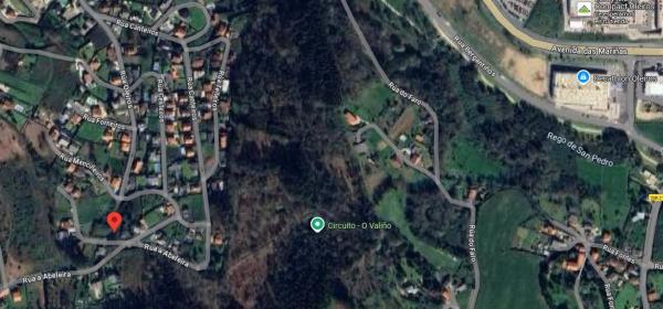 Terreno en calle Xornaleiros