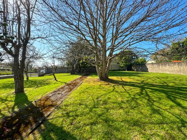 Terreno en calle Eduardo Galeano, 2