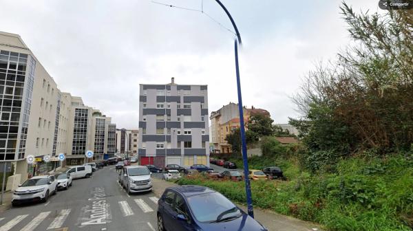 Terreno en calle Mosteiro de Sobrado, 2