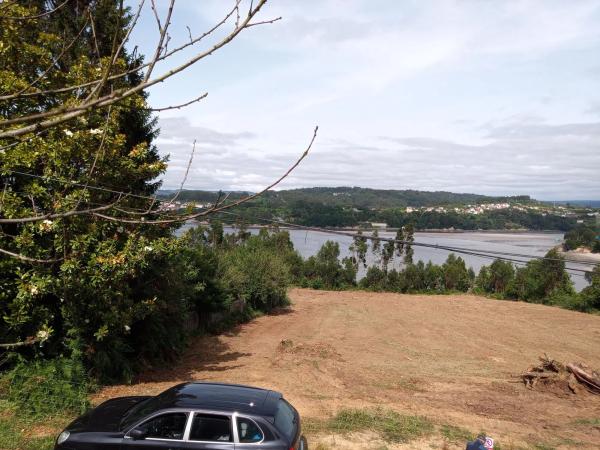 Terreno en calle Parroquia de Moruxo, 35