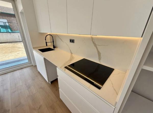 Chalet pareado en venta en de Aries, 66