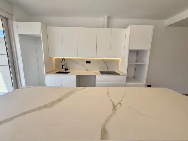 Chalet pareado en venta en de Aries, 66