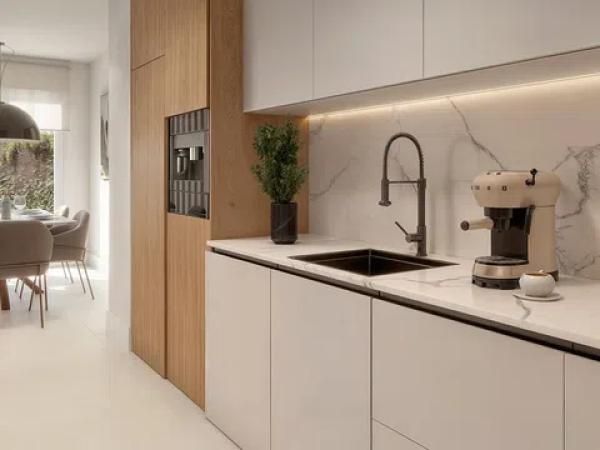 Chalet adosado en venta en del Santo Ángel, 79