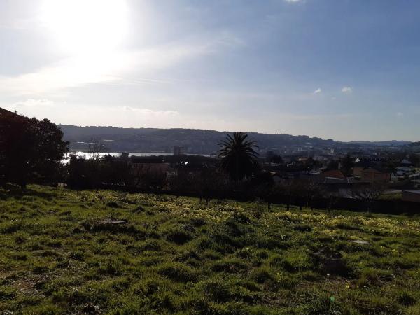 Terreno en calle Lagarteiras