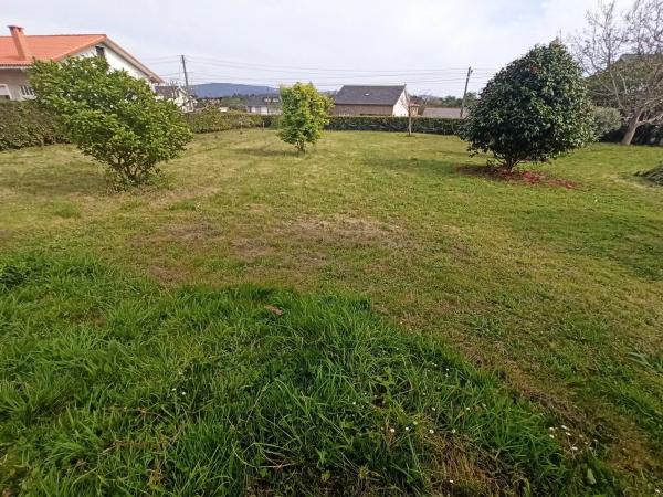 Terreno en calle Pousada, 46