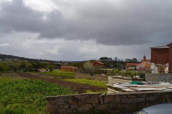 Terreno en calle Outeiro