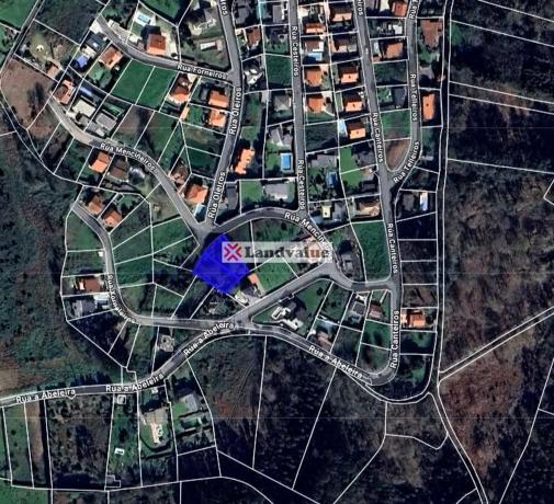 Terreno en calle Menciñeiros s/n
