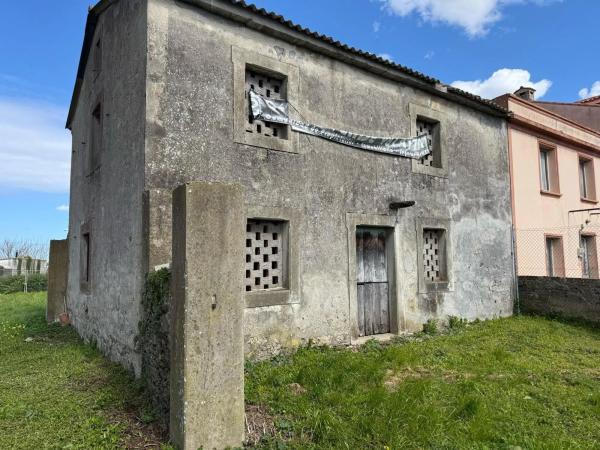 Terreno en avenida Isaac Díaz Pardo