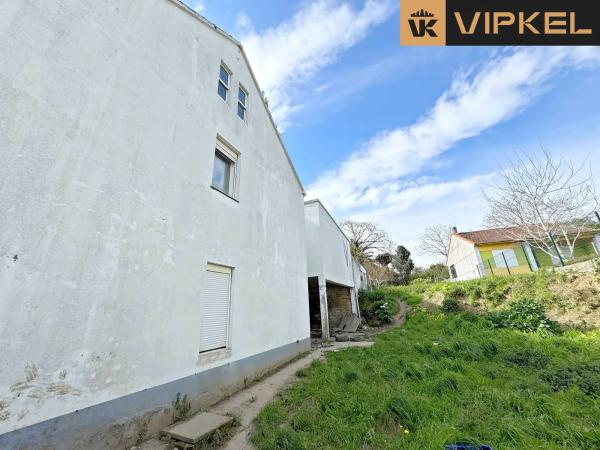 Terreno en avenida de Santa Mariña