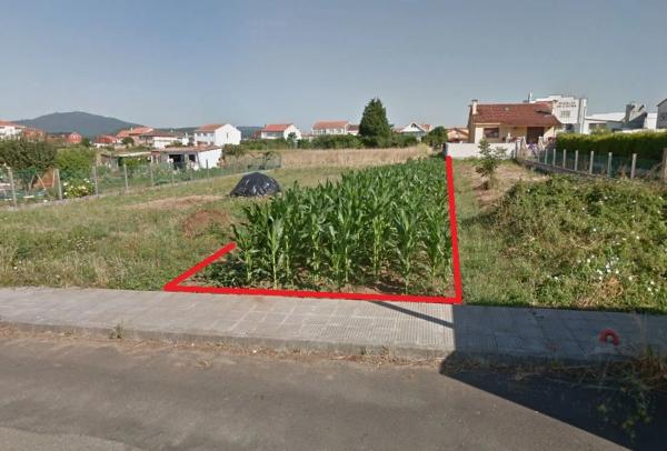 Terreno en calle Zapateira, 27
