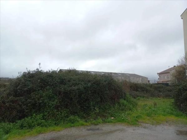 Terreno en calle do Codesal