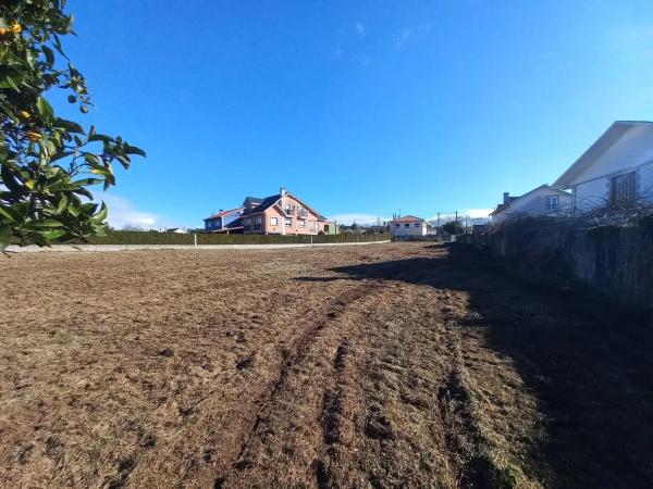 Terreno en Arillo, 5