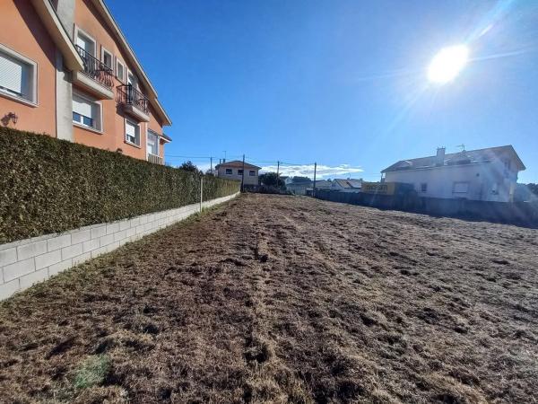 Terreno en Arillo, 5