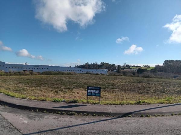 Terreno en calle Acebedo