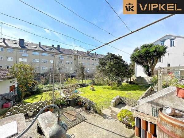 Terreno en avenida Rosalía Castro