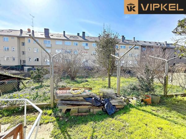 Terreno en avenida Rosalía Castro