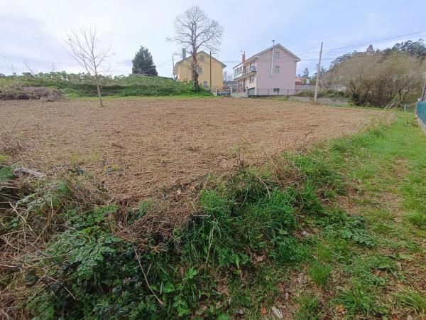 Terreno en calle Capela, 14