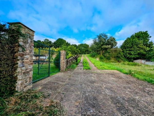 Terreno en Sedes-Pedroso-Doso