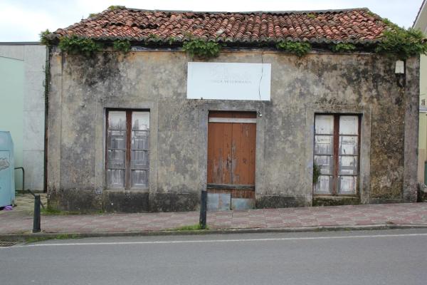 Terreno en calle de Os Corzás