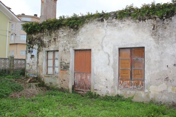 Terreno en calle de Os Corzás