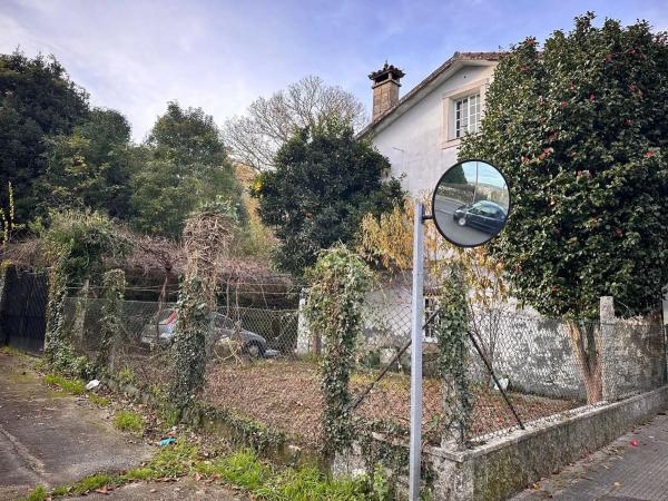 Terreno en avenida dos Ánxeles