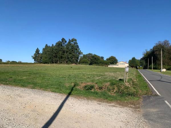 Terreno en calle Outeiro, 5