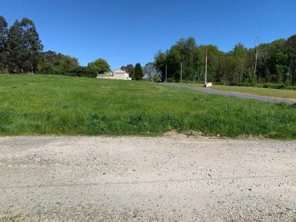 Terreno en calle Outeiro, 5