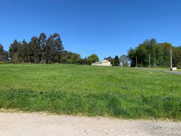 Terreno en calle Outeiro, 5