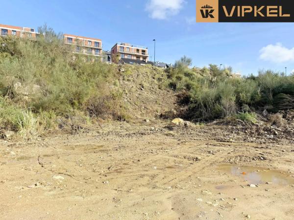 Terreno en calle Victoria Kent