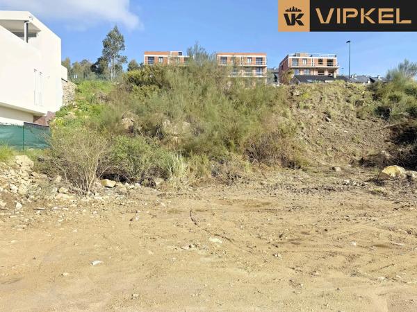 Terreno en calle Victoria Kent