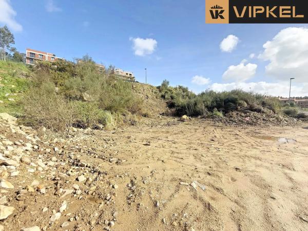 Terreno en calle Victoria Kent