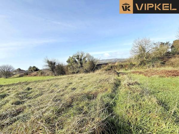 Terreno en calle de Marrozos