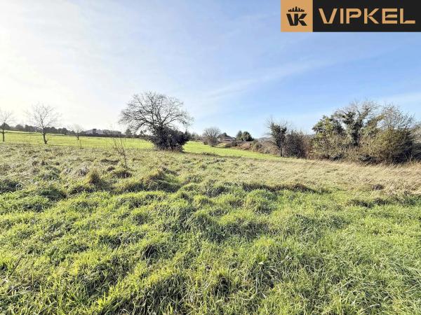 Terreno en calle de Marrozos