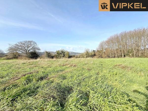 Terreno en calle de Marrozos