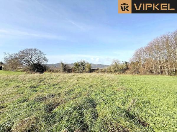 Terreno en calle de Marrozos