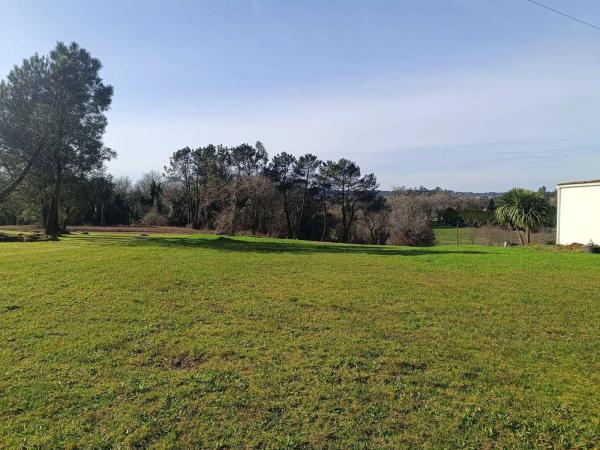 Terreno en calle do Tambre