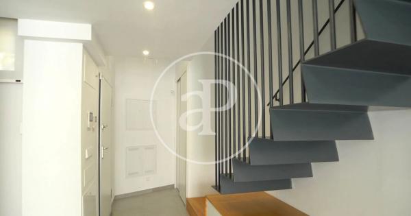 Chalet adosado en calle Edeta